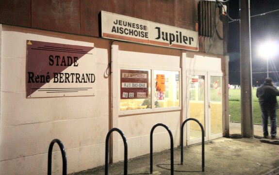 Stade Ren&eacute; Bertrand