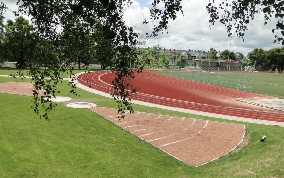 Kurt-L&ouml;ser-Sportplatz