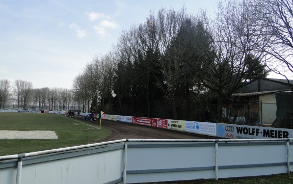 Bertram-M&ouml;thrath-Stadion