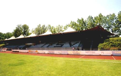 Waldstadion B&ouml;blingen Dagersheim - Trib&uuml;ne