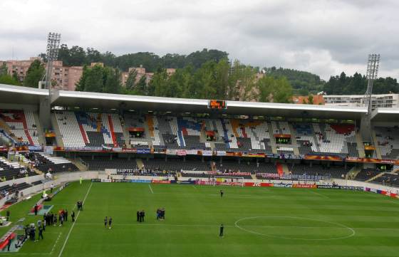 Est&aacute;dio D. Afonso Henriques Guimar&atilde;es - Hintertorseite