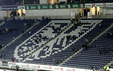 Waldstadion - L�ngsseite Detail