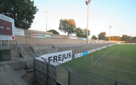 Stade Eug&egrave;ne Pourcin