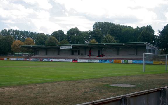 Stadion an der Flutbr&uuml;cke