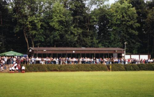 Sportplatz Klausen - L�ngsseite