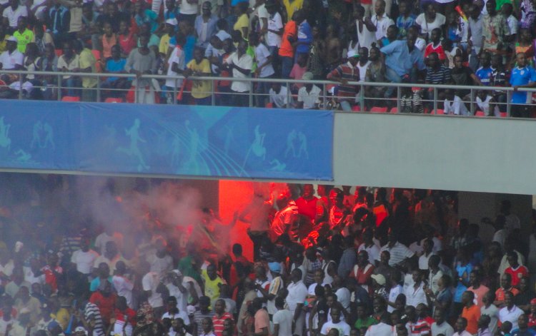 Stade de la Concorde de Kint&eacute;l&eacute;