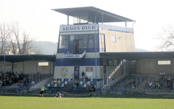 Stadion Kr&aacute;lův Dvůr