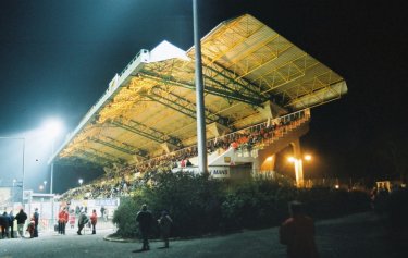 Stade Omnisports Leon Bollee - Gegentrib&uuml;ne