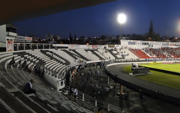 Est&aacute;dio Mois&eacute;s Lucarelli (Est&aacute;dio Majestoso)