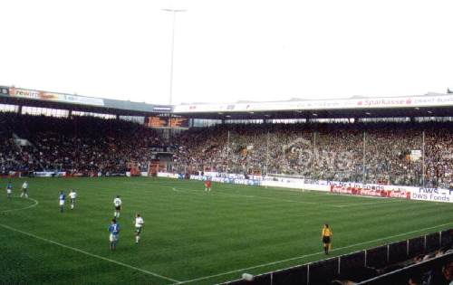 Ruhrstadion - Panorama mit Heimtrib�ne