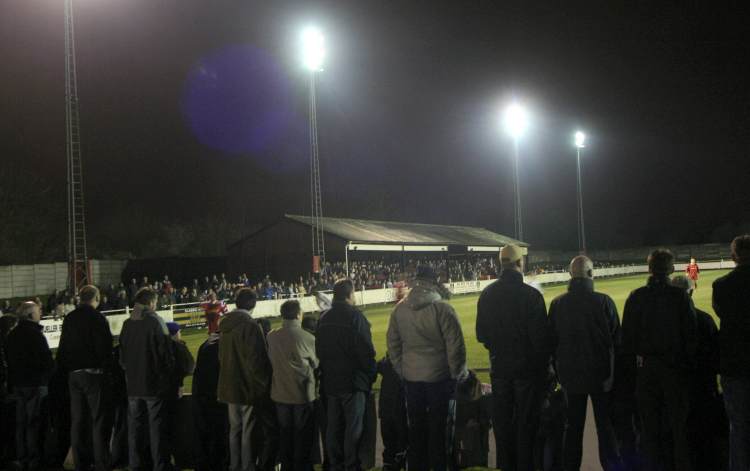 Noose Lane - Blick vom Hintertorbereich auf die Trib&uuml;ne